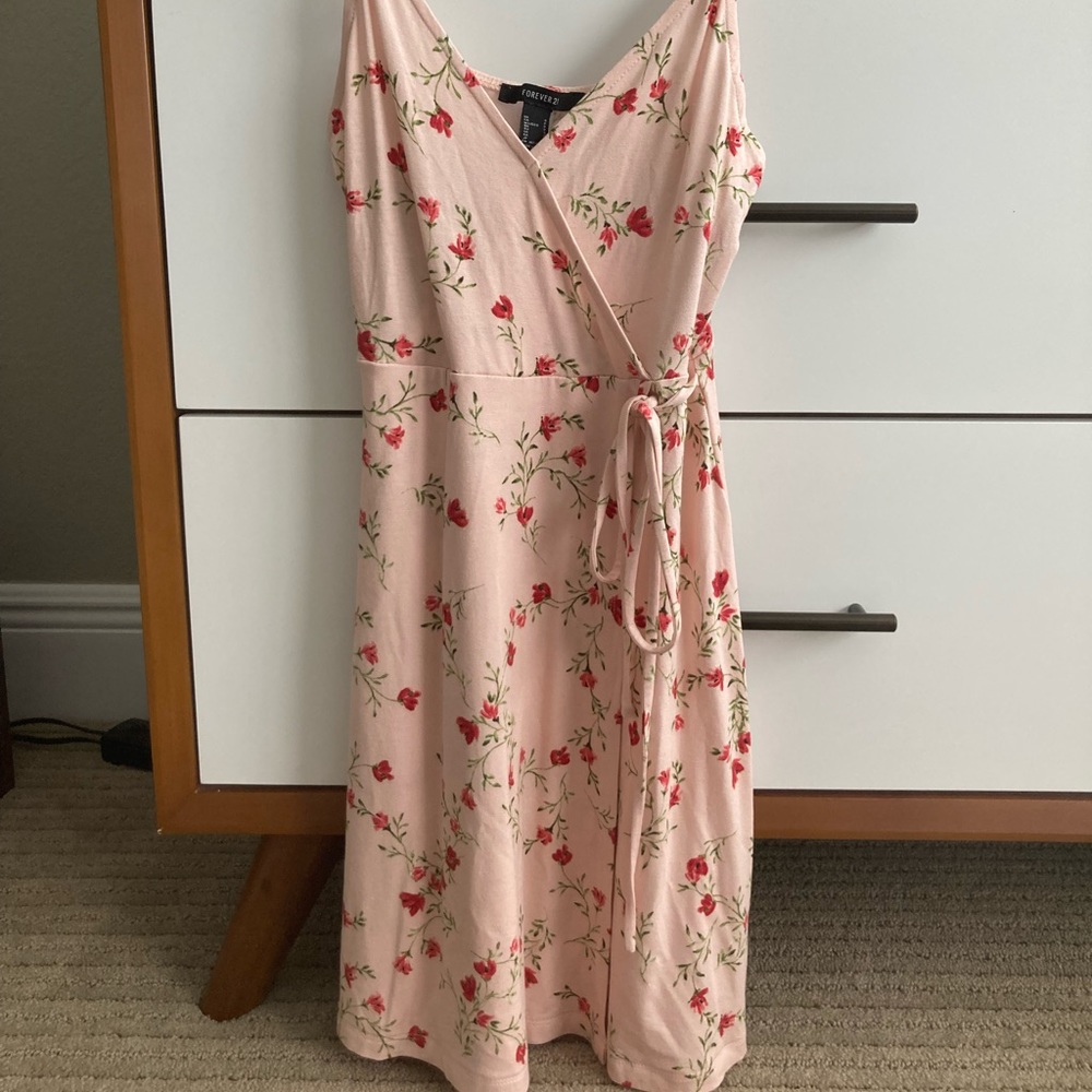 Forever 21 Faux Wrap Dress short 💕
